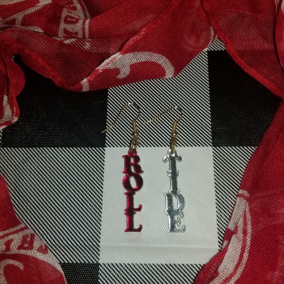 Alabama Crimson Tide Infinity Scarf w/Earrings - Picture 2 of 2